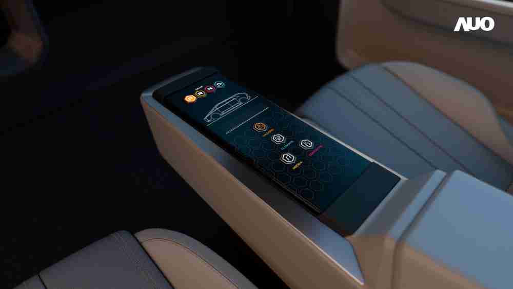 彩运网以人性化设计打造多变形态中控显示(Morphing Center Control)，，不使用时仅平面显示信息，，进行操作时，，，显示器则会动态隆起，，，转变成3D实体按钮，，并有触觉回馈，，展示人机互动新体验